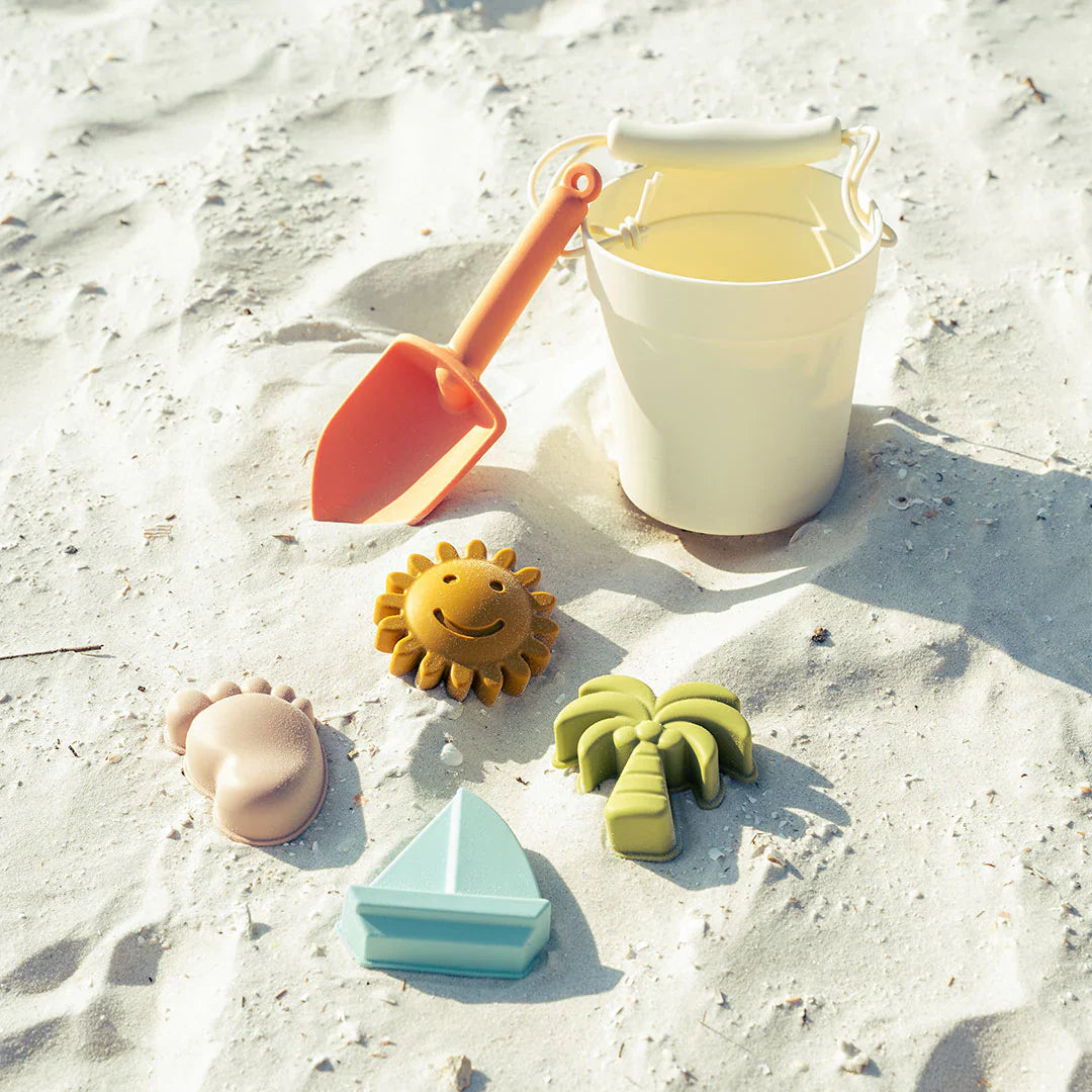 Sand & Beach Toys